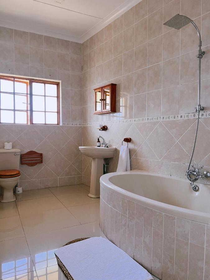 Ebony Lodge Mthatha Buitenkant foto