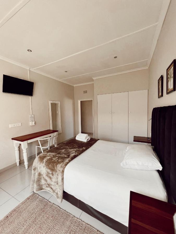 Ebony Lodge Mthatha Buitenkant foto