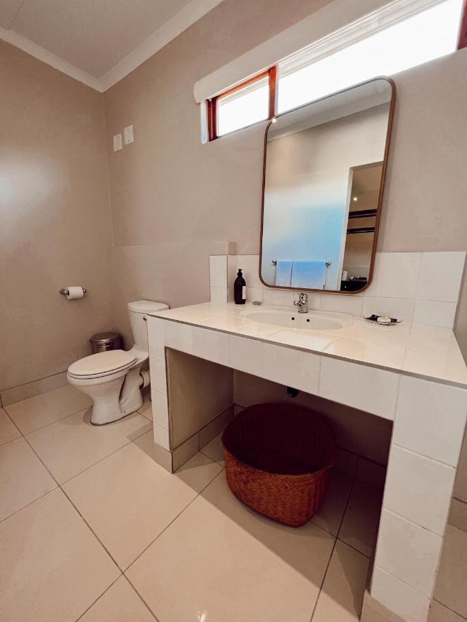 Ebony Lodge Mthatha Buitenkant foto