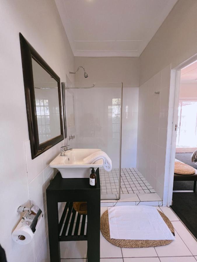 Ebony Lodge Mthatha Buitenkant foto