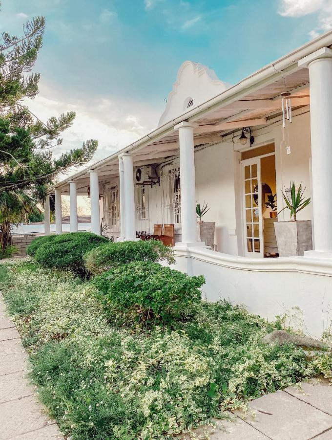 Ebony Lodge Mthatha Buitenkant foto